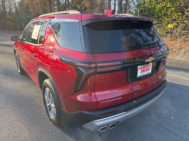 Used 2026 Chevrolet Traverse LT w/ Enhanced Driving Package image 3