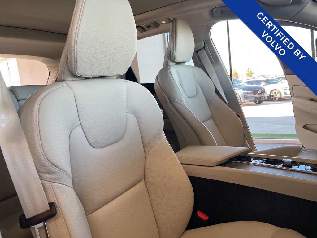 New 2025 Volvo XC60 B5 Plus w/ Protection Package Premier image 11