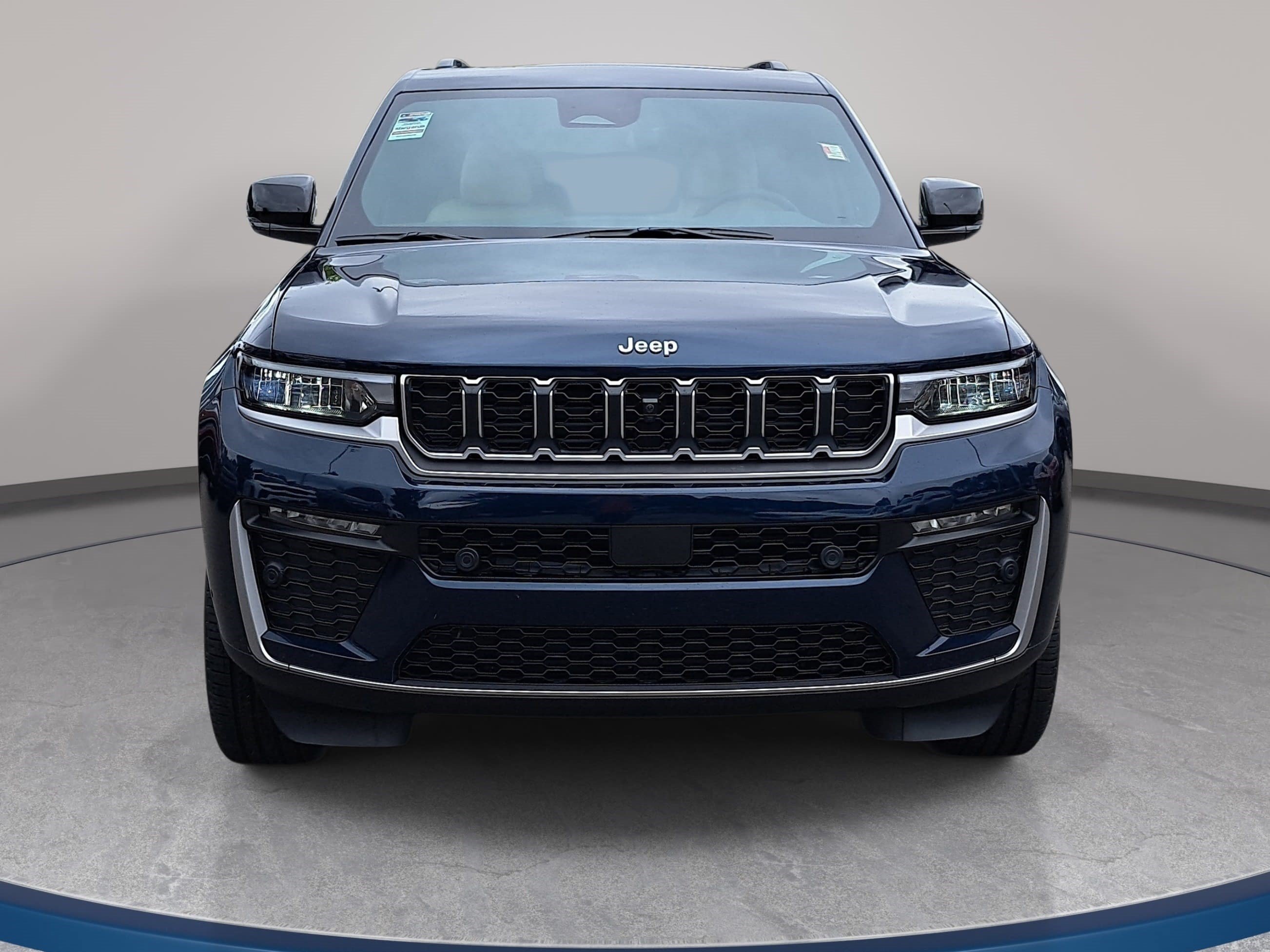 New 2026 Jeep Grand Cherokee Limited w/ Luxury Tech Group II AWD/4WD image 2
