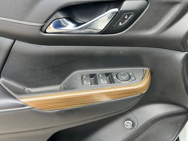 Used 2021 GMC Acadia SLE w/ Driver Convenience Package image 23