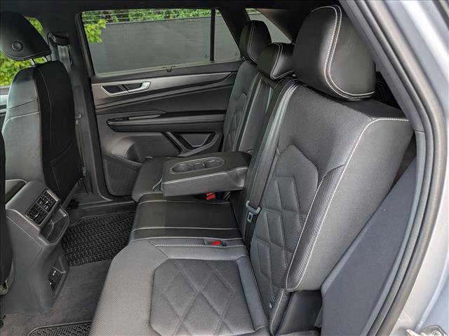 Certified 2024 Volkswagen Atlas Cross Sport SE AWD/4WD image 27