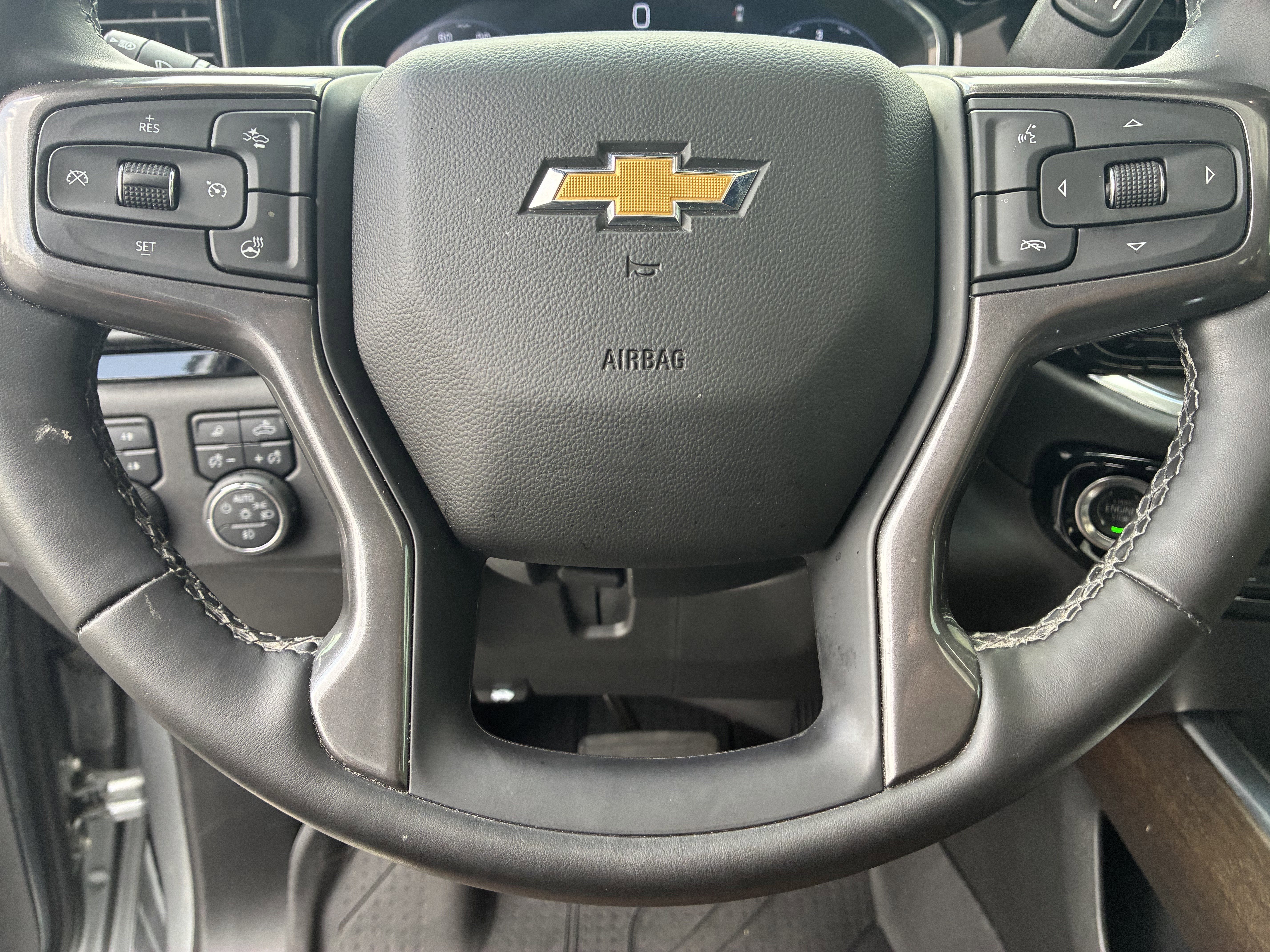 Used 2025 Chevrolet Silverado 3500 High Country w/ High Country Premium Package AWD/4WD image 30