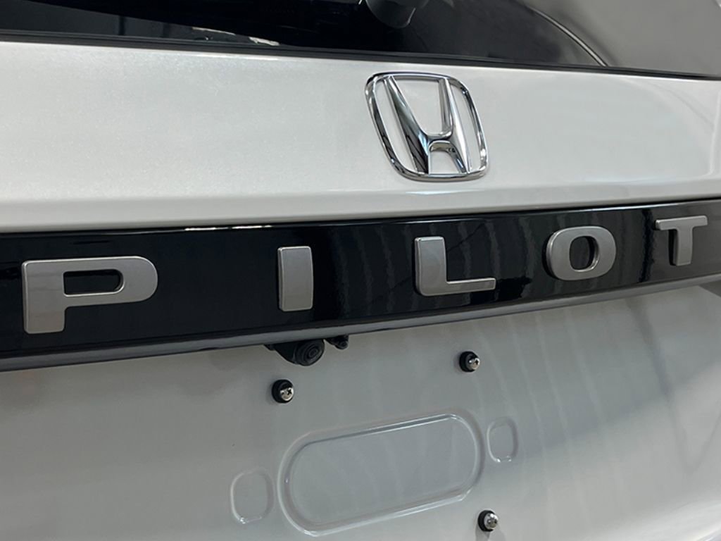 New 2026 Honda Pilot Elite image 8