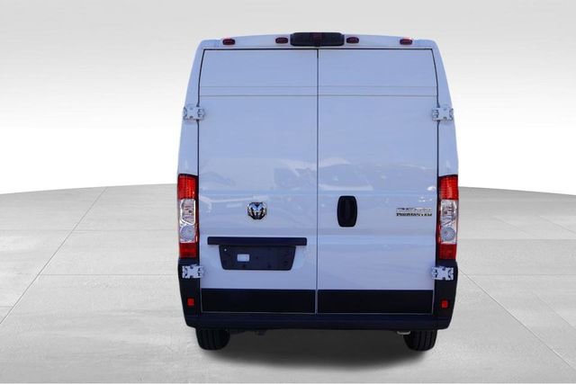 Used 2025 RAM ProMaster 2500 w/ Convenience Group image 6