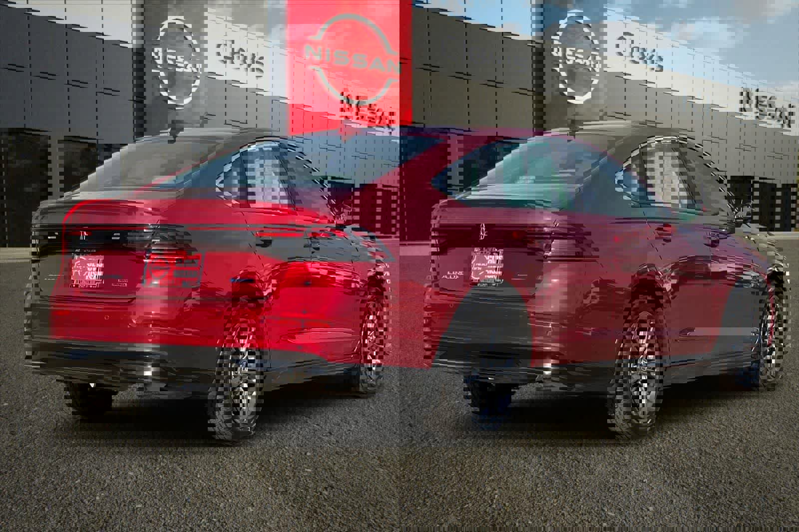 Used 2024 Honda Accord EX-L image 3