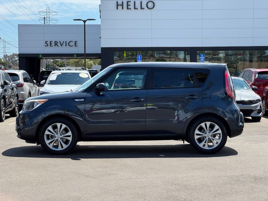 Used 2016 Kia Soul + FWD image 7