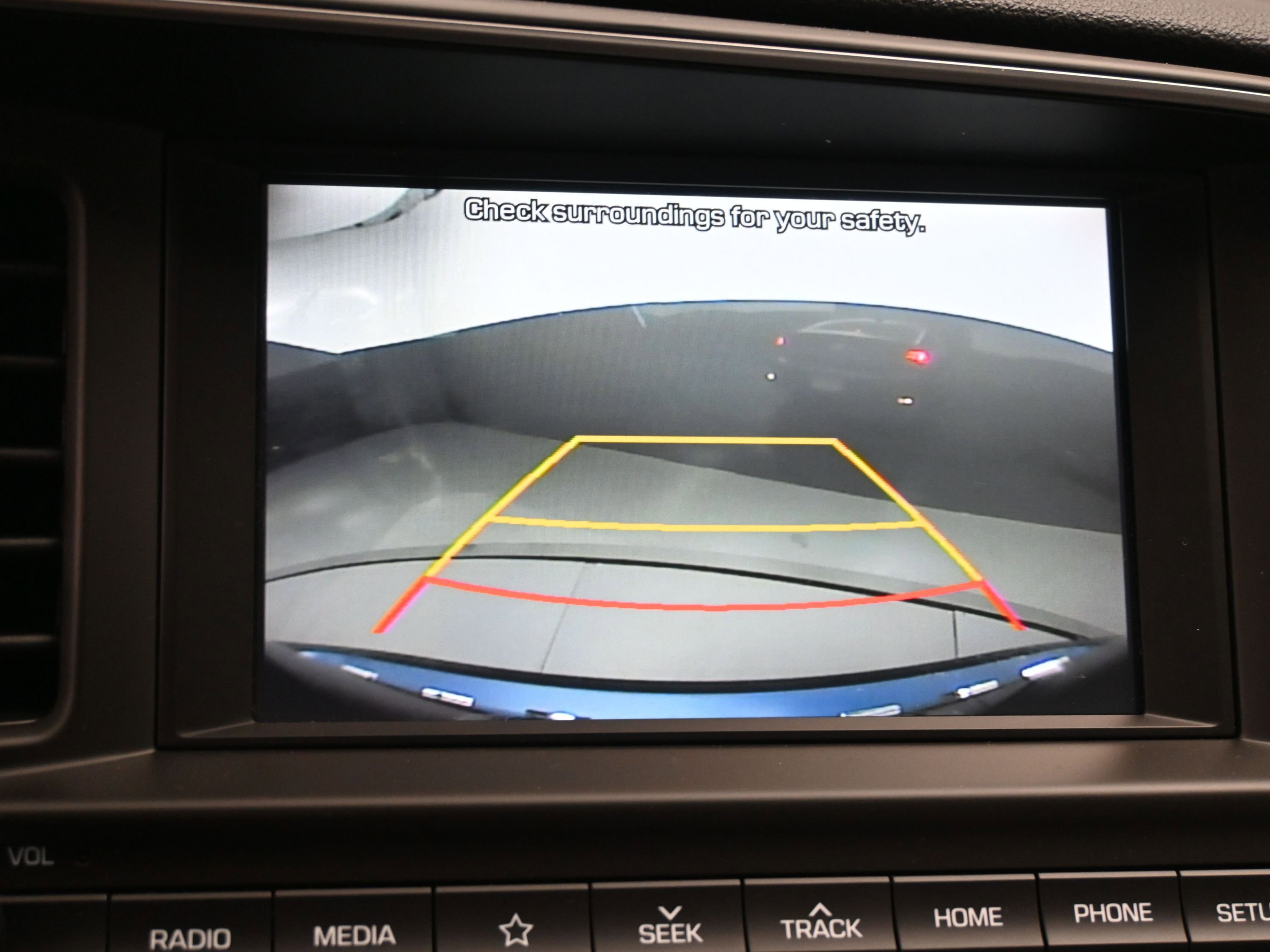 Used 2020 Hyundai Elantra ECO image 13