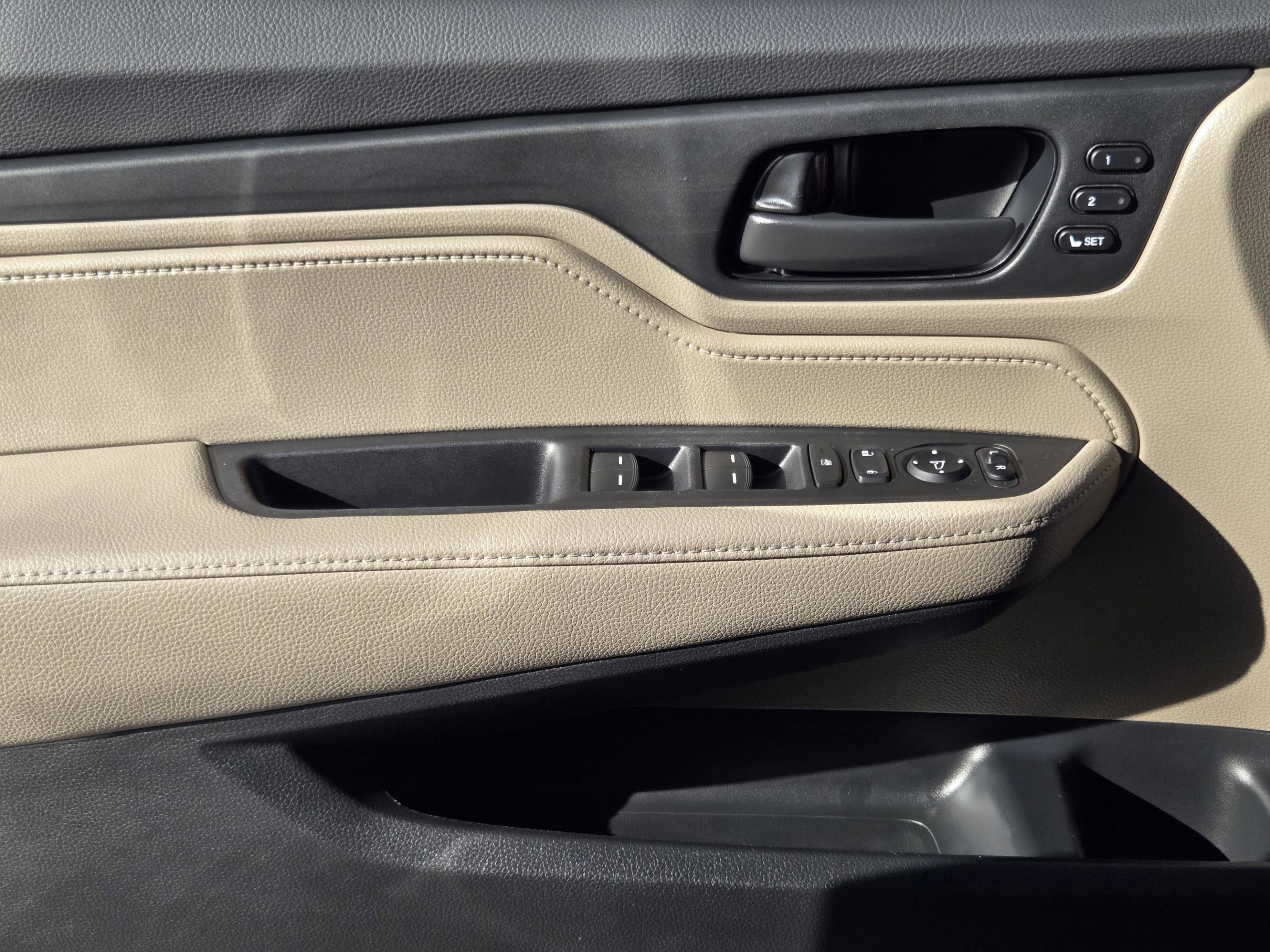 Certified 2024 Honda Odyssey EX-L image 18
