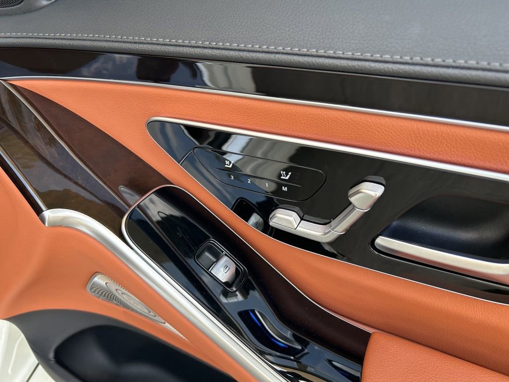 Used 2023 Mercedes-Benz S 500 4MATIC image 23