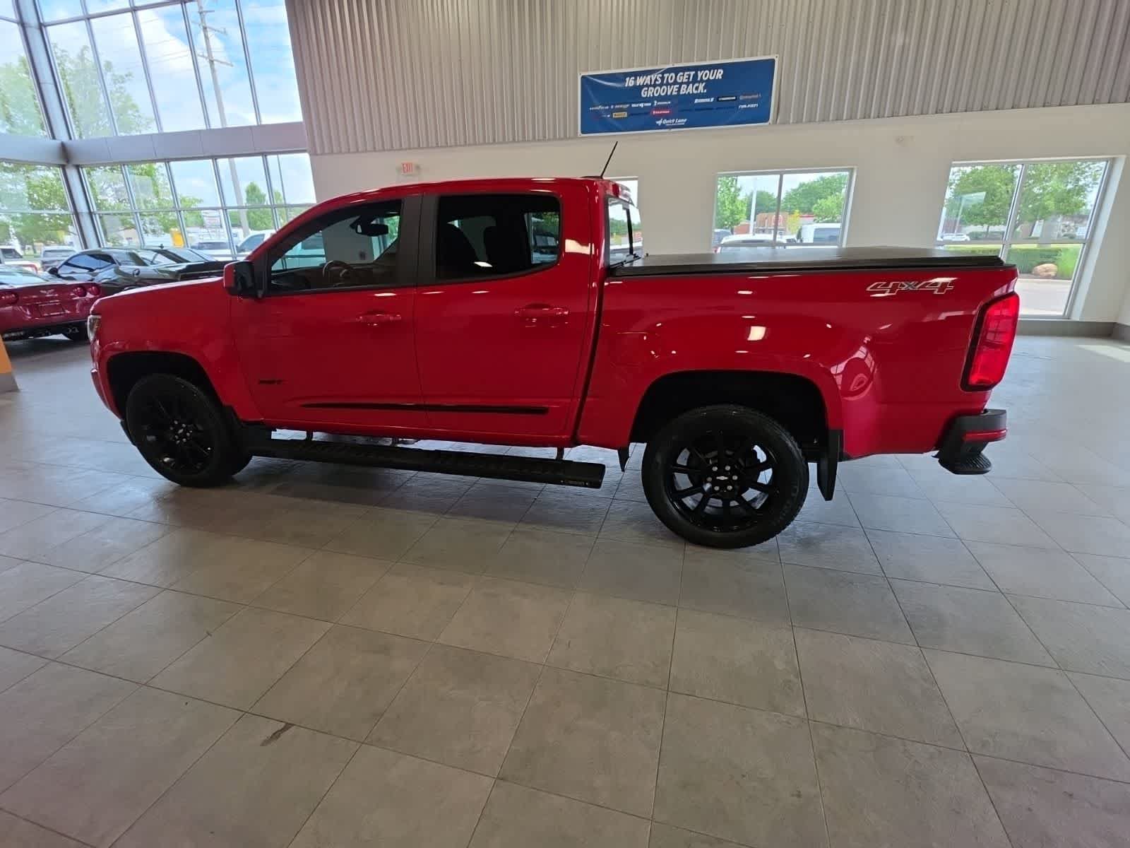 Used 2019 Chevrolet Colorado LT w/ Colorado RST Special Edition AWD/4WD image 17