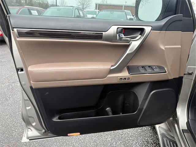 Used 2023 Lexus GX 460 Premium image 10