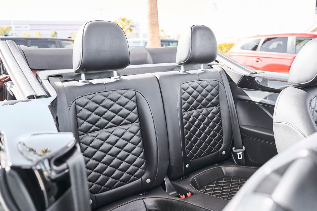 Used 2019 Volkswagen Beetle 2.0T Final Edition SEL FWD image 11