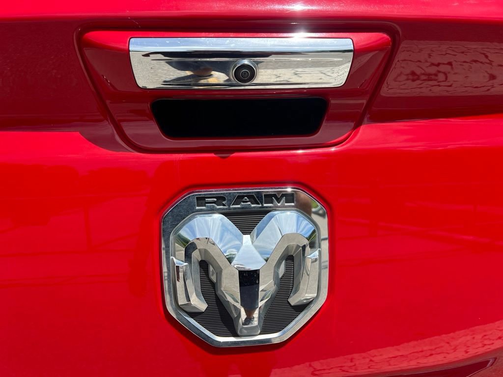 Used 2022 RAM 1500 Laramie AWD/4WD image 13