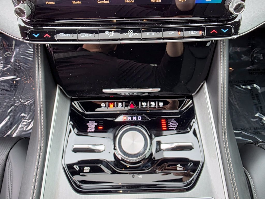 New 2026 Jeep Grand Wagoneer Limited AWD/4WD image 18