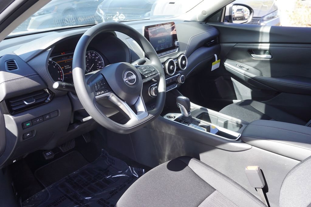 Certified 2025 Nissan Sentra SV image 16