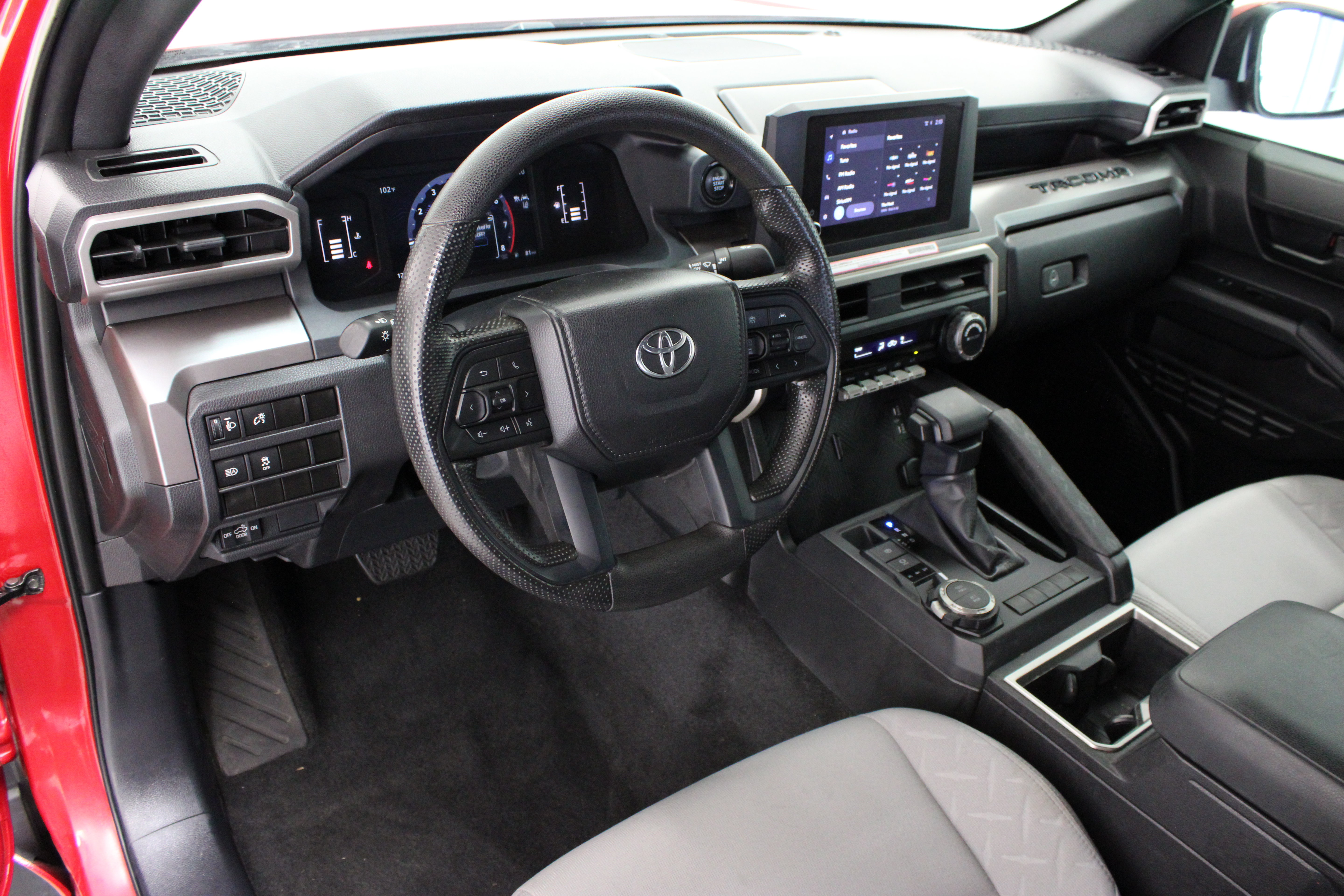 Used 2024 Toyota Tacoma SR5 AWD/4WD image 13