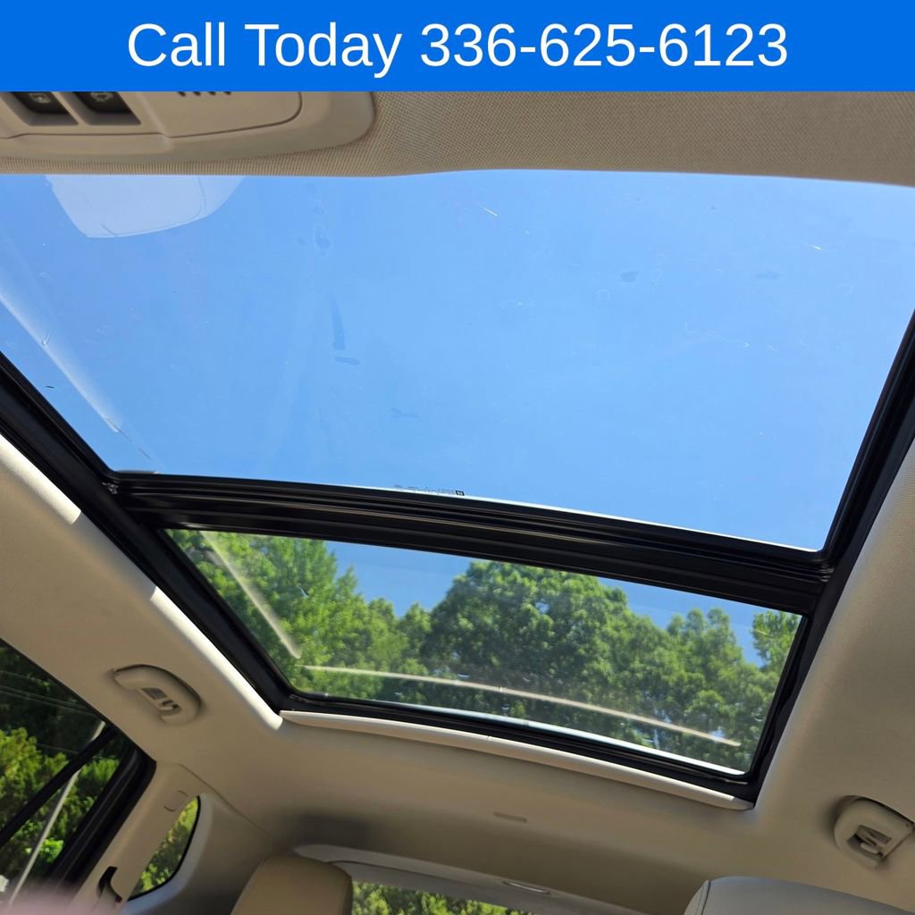 Used 2019 Buick Envision Premium w/ Driver Confidence Package AWD/4WD image 22
