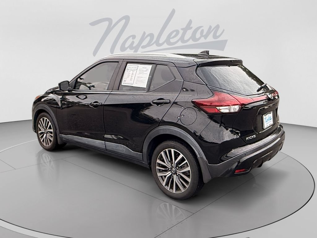 Used 2021 Nissan Kicks SV FWD image 3