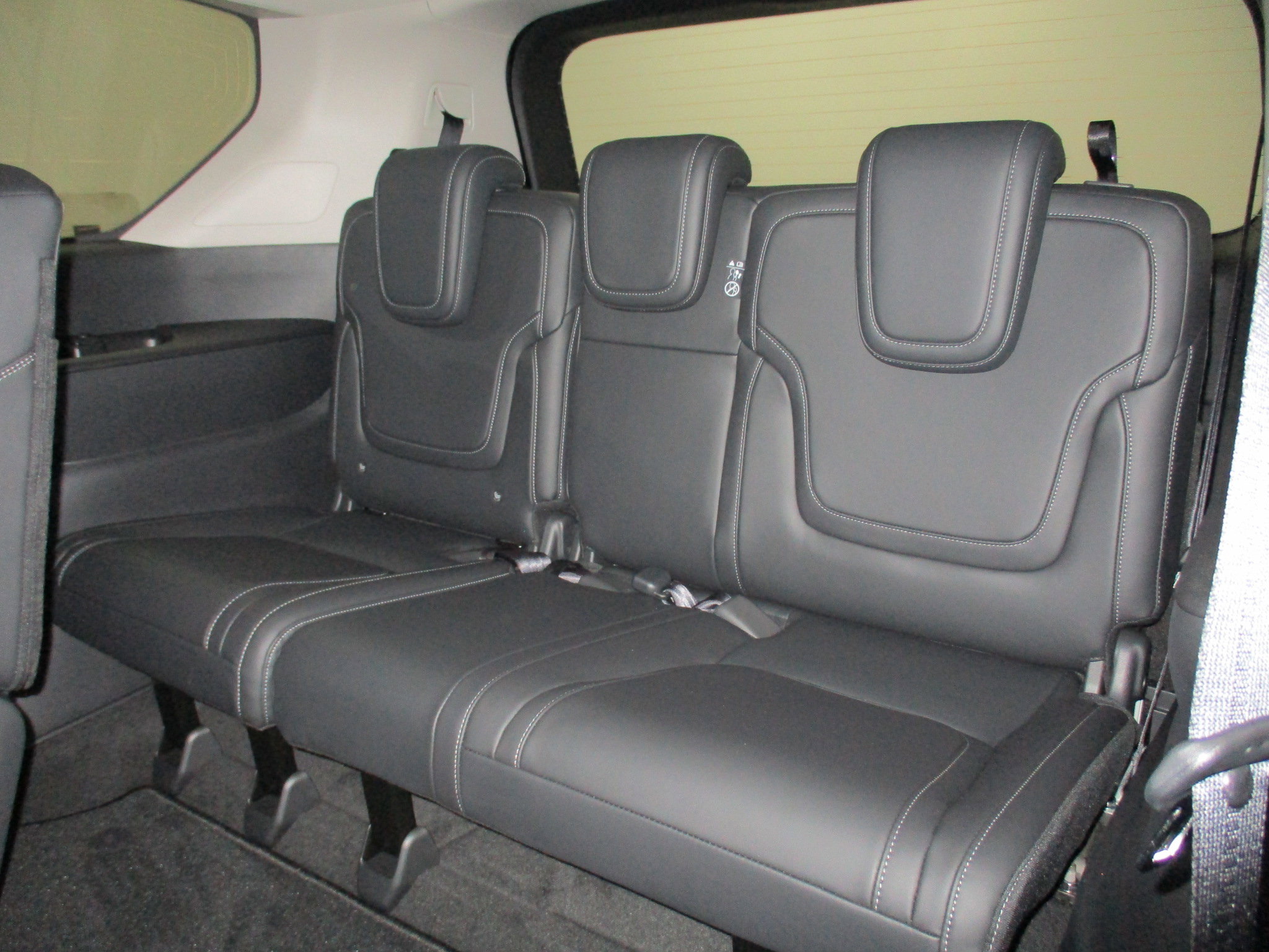 New 2026 Nissan Armada SV image 25