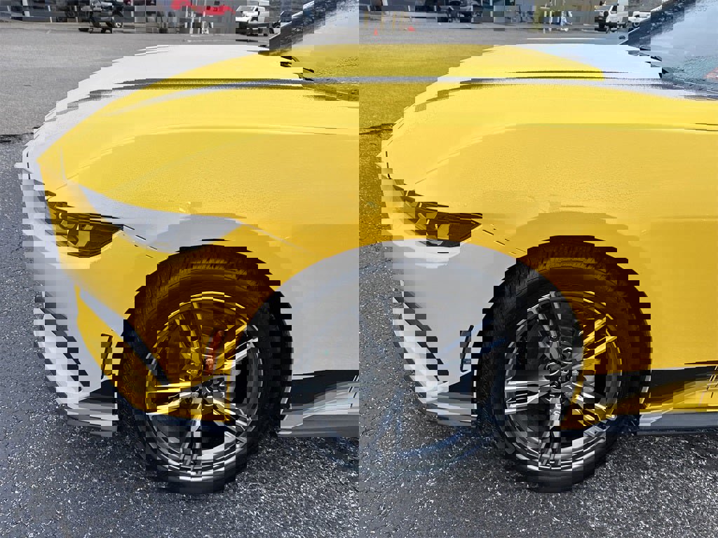 Used 2024 Ford Mustang EcoBoost image 9