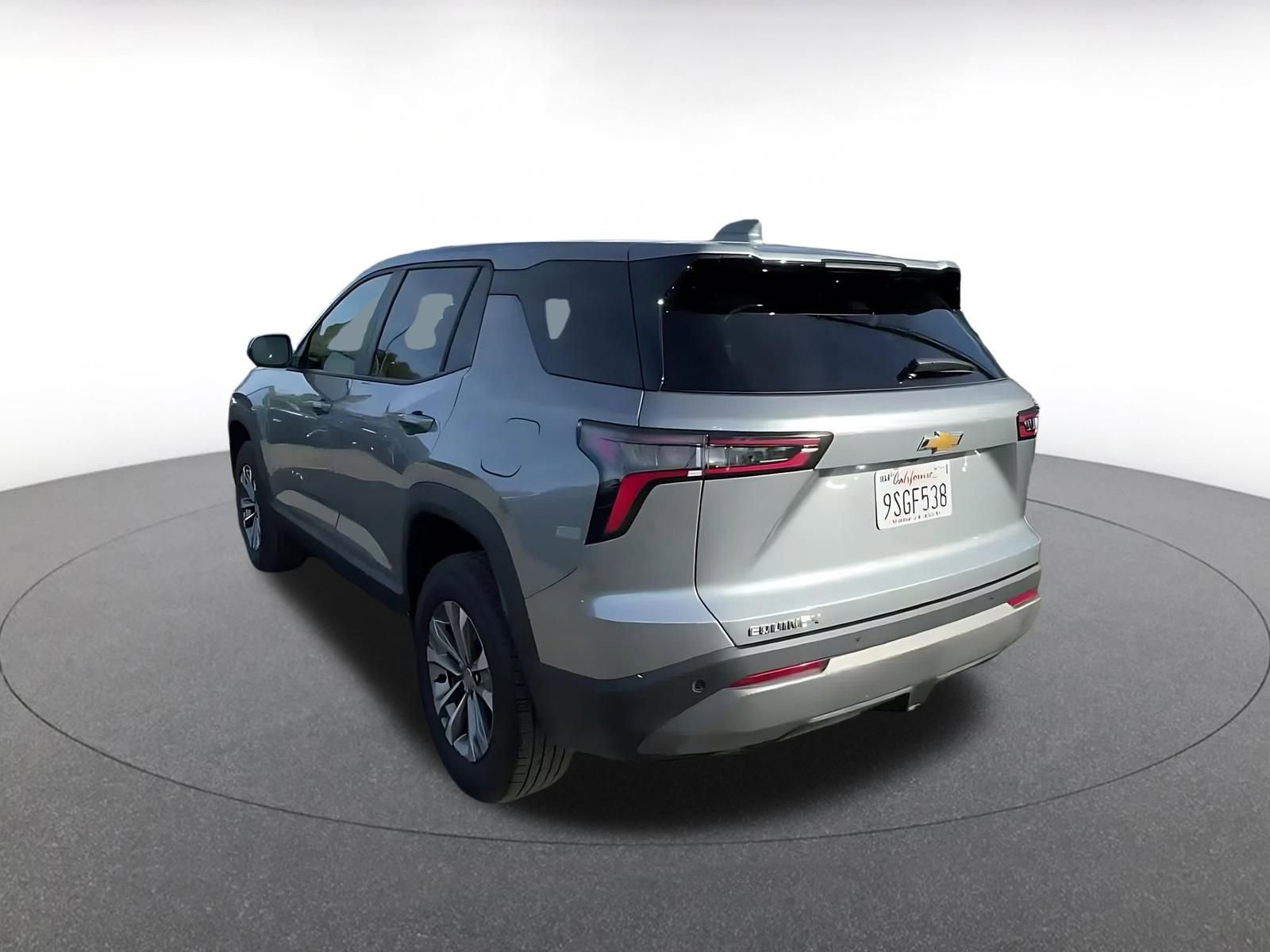 Used 2025 Chevrolet Equinox LT image 11