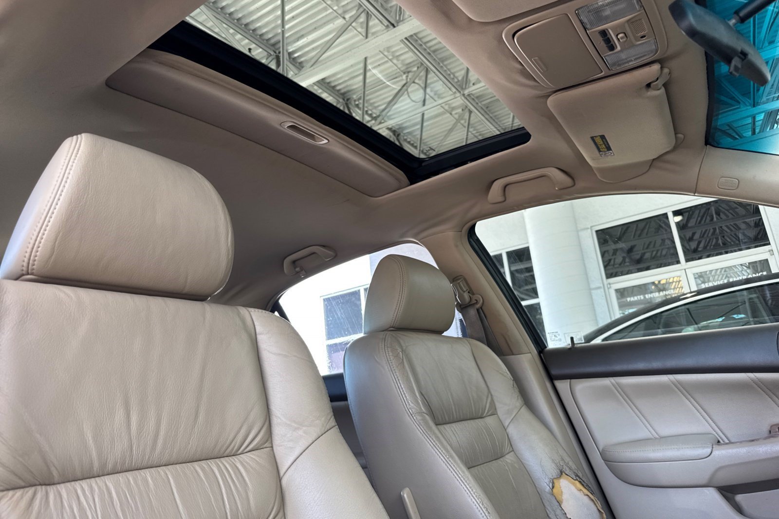 Used 2004 Honda Accord EX image 19