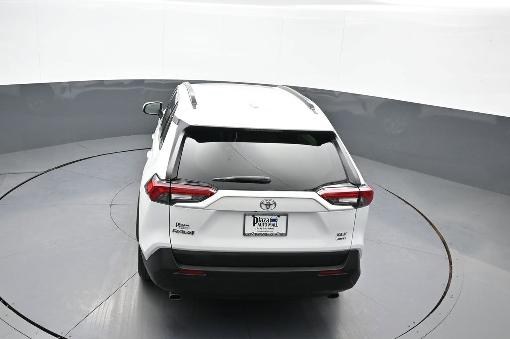Certified 2022 Toyota RAV4 XLE image 40