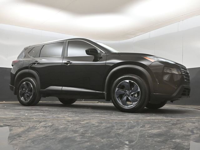 Certified 2025 Nissan Rogue SV FWD image 13