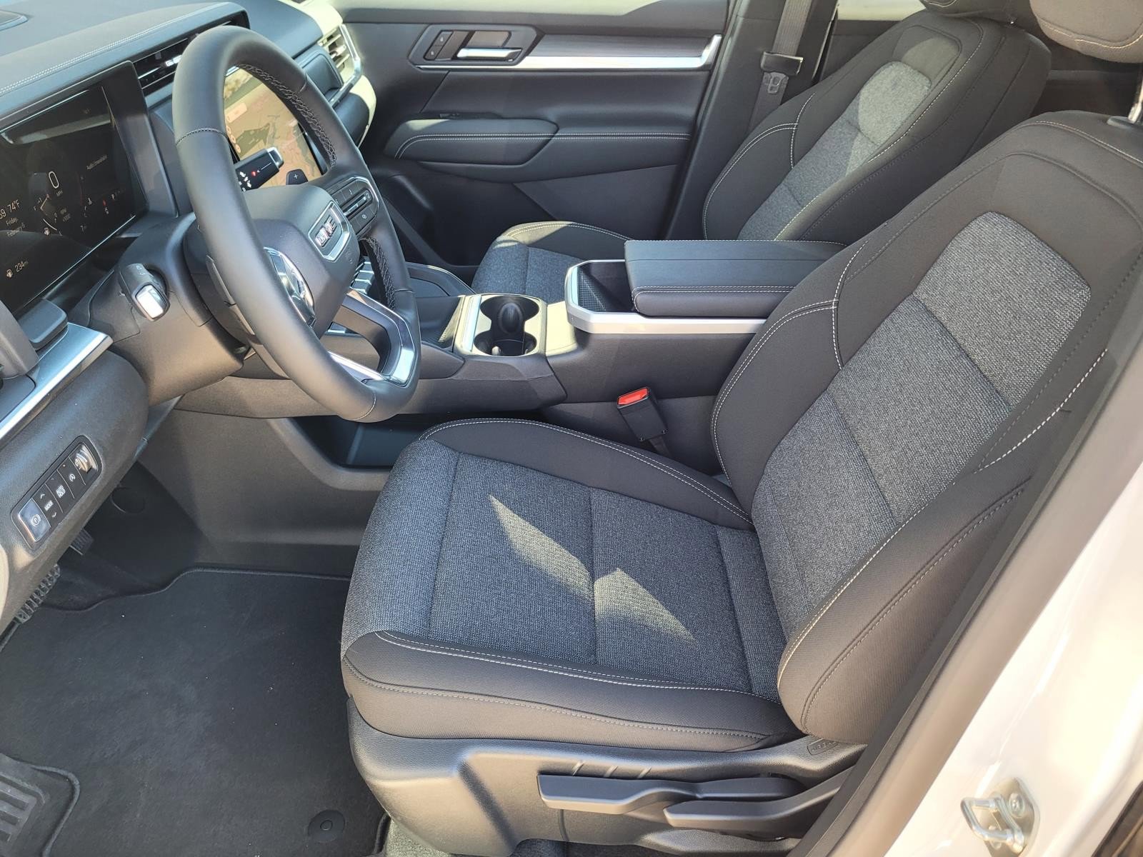 New 2026 GMC Terrain Elevation w/ Black Edition image 8