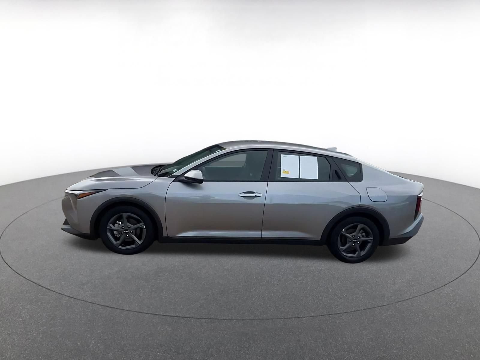 Used 2026 Kia K4 FWD image 8