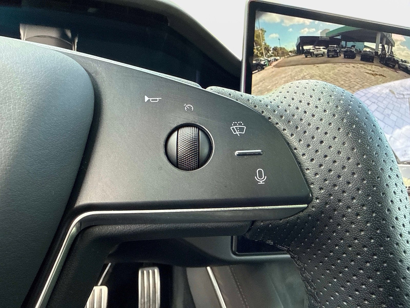 Used 2023 Tesla Model S image 48