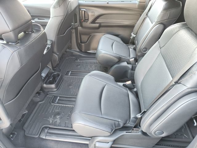 New 2026 Toyota Sienna XLE Woodland Edition AWD/4WD image 26