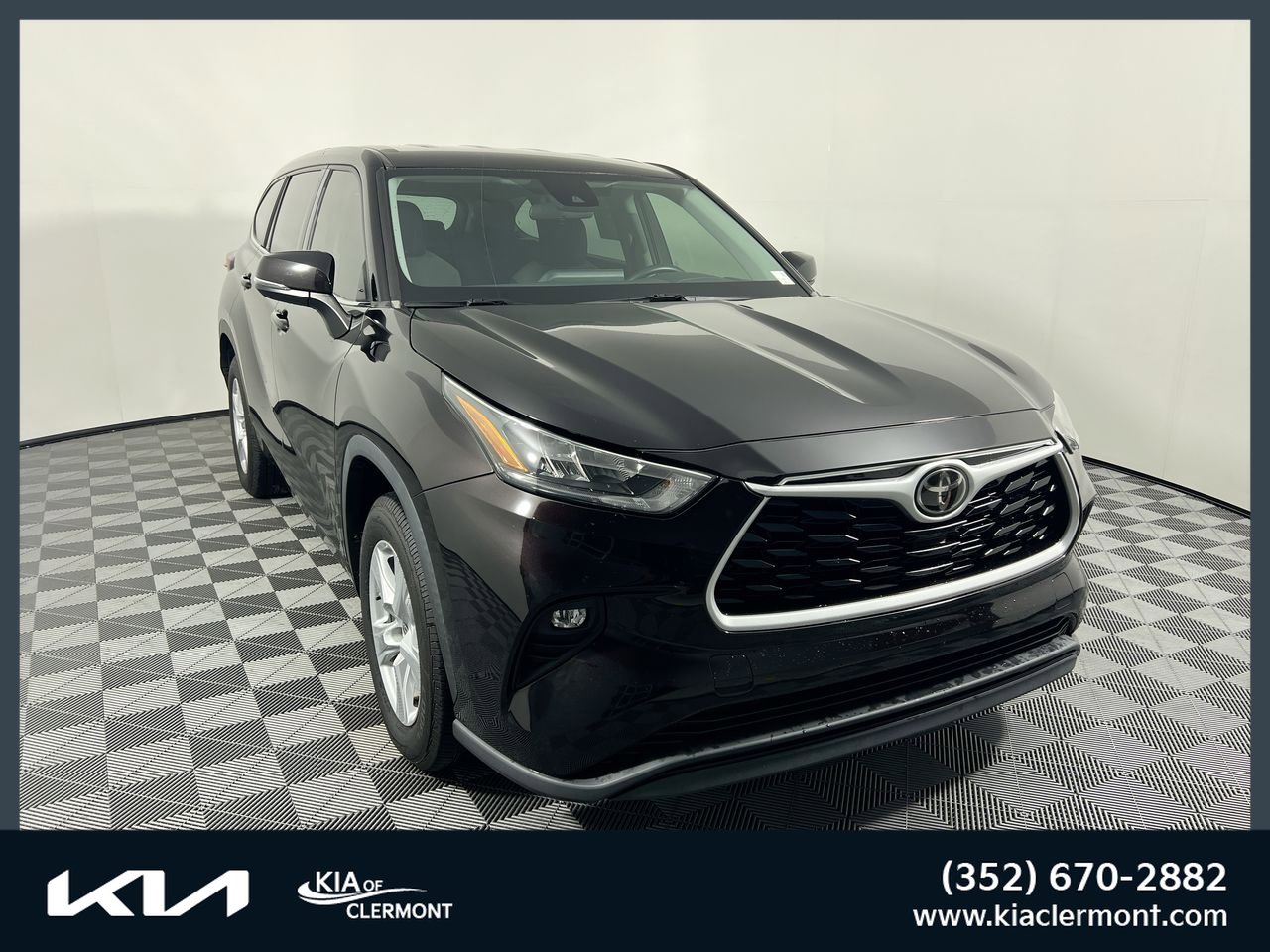Used 2020 Toyota Highlander LE