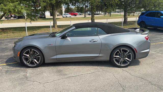 Used 2021 Chevrolet Camaro LT w/ Technology Package RWD image 6