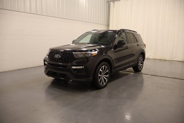 Used 2023 Ford Explorer ST-Line image 4