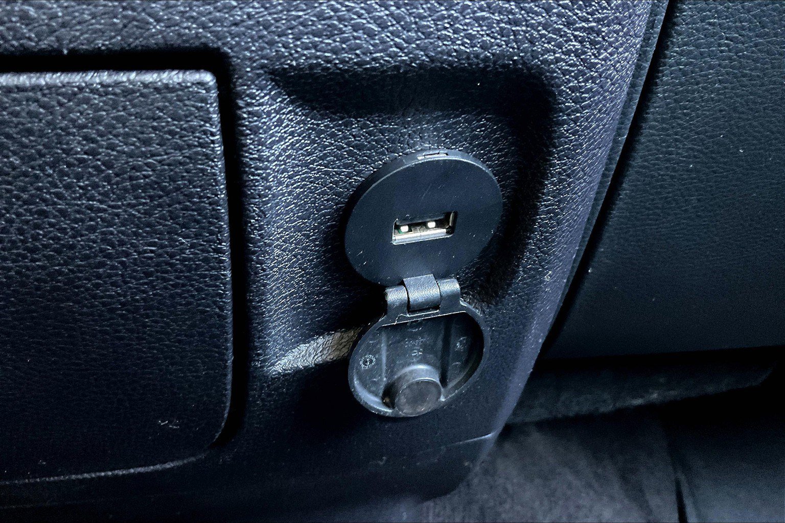 Used 2016 RAM 2500 Outdoorsman image 21