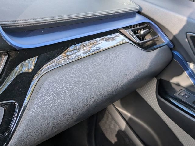 Used 2019 Toyota C-HR XLE image 27