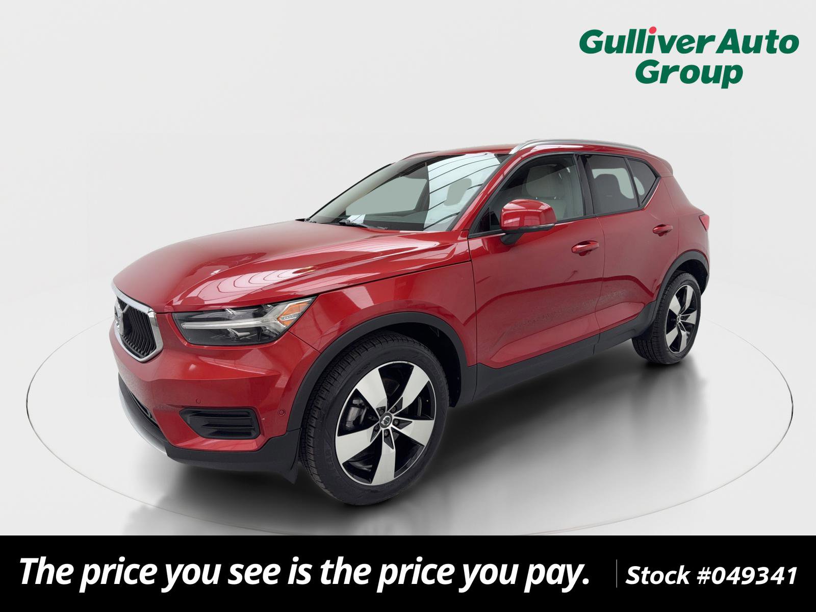 Used 2019 Volvo XC40 T4 Momentum image 1