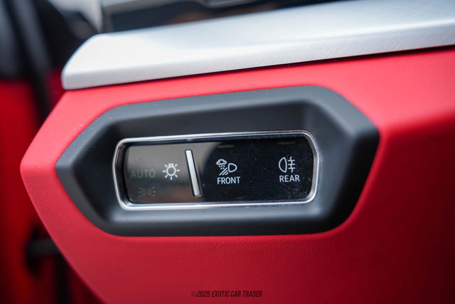 Used 2019 Lamborghini Urus image 30