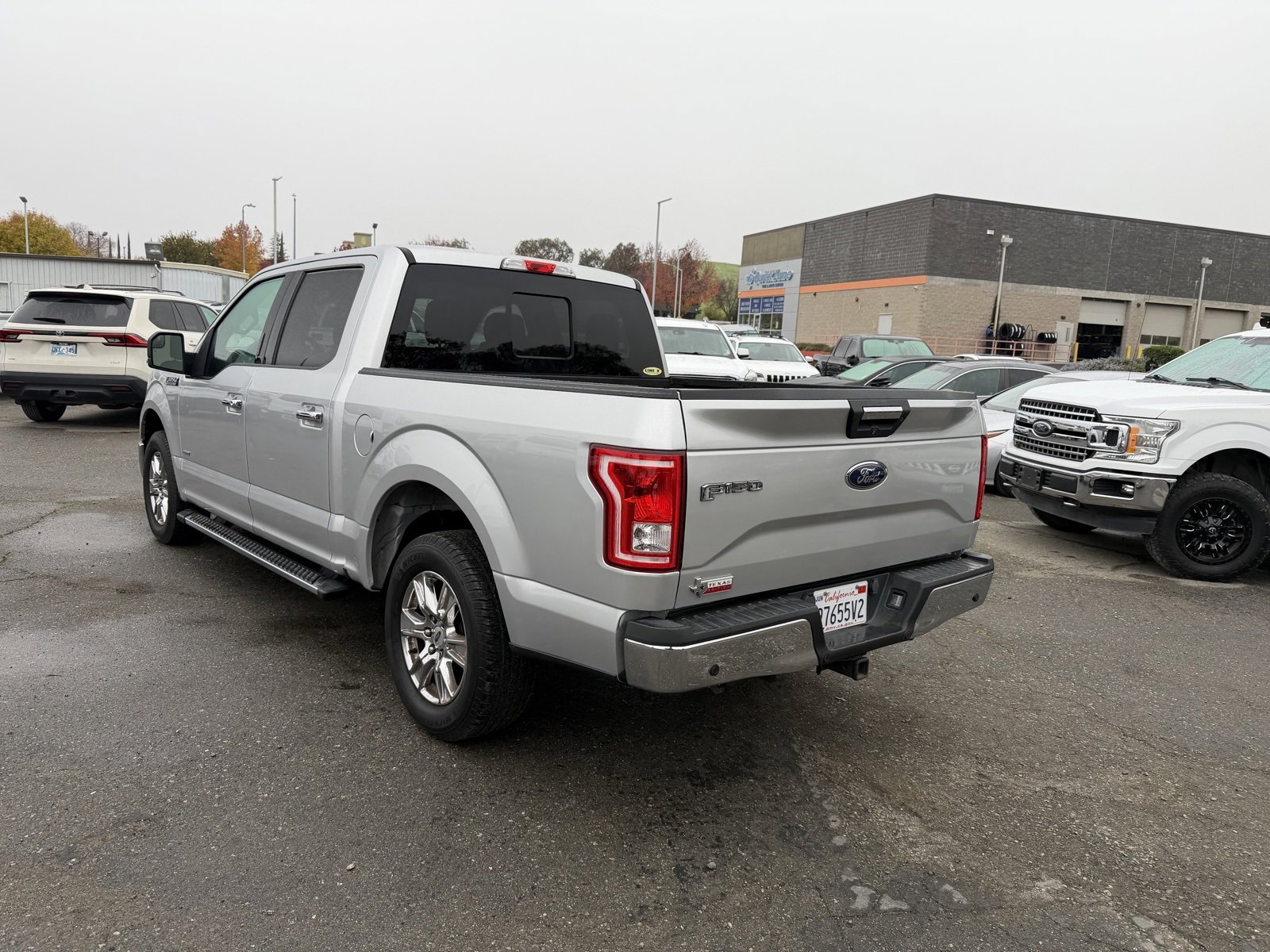 Used 2017 Ford F150 XLT w/ Equipment Group 302A Luxury image 3