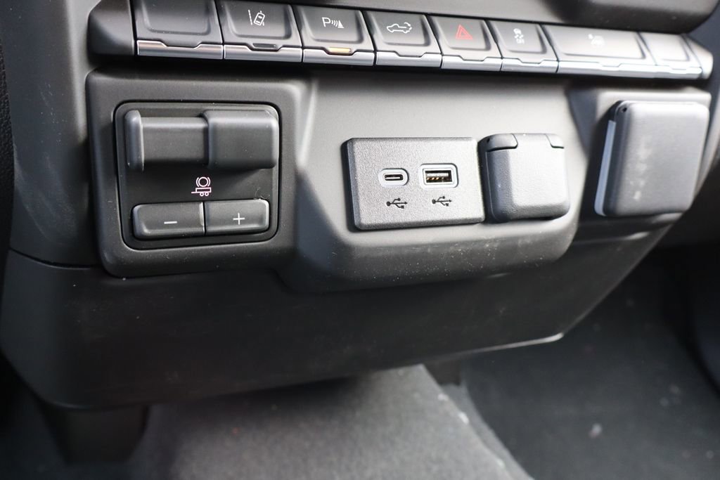 New 2026 Chevrolet Silverado 2500 Custom w/ Custom Value Package image 13