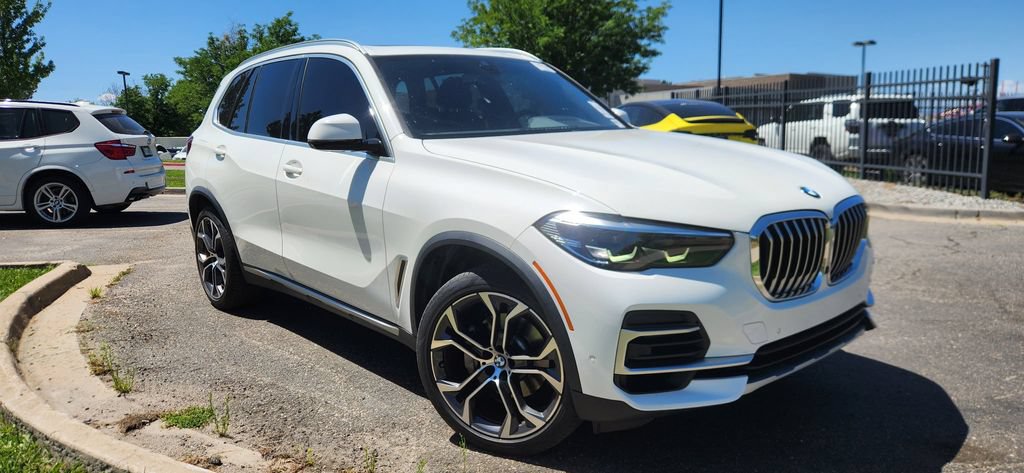 Used 2022 BMW X5 xDrive40i w/ Parking Assistance Package