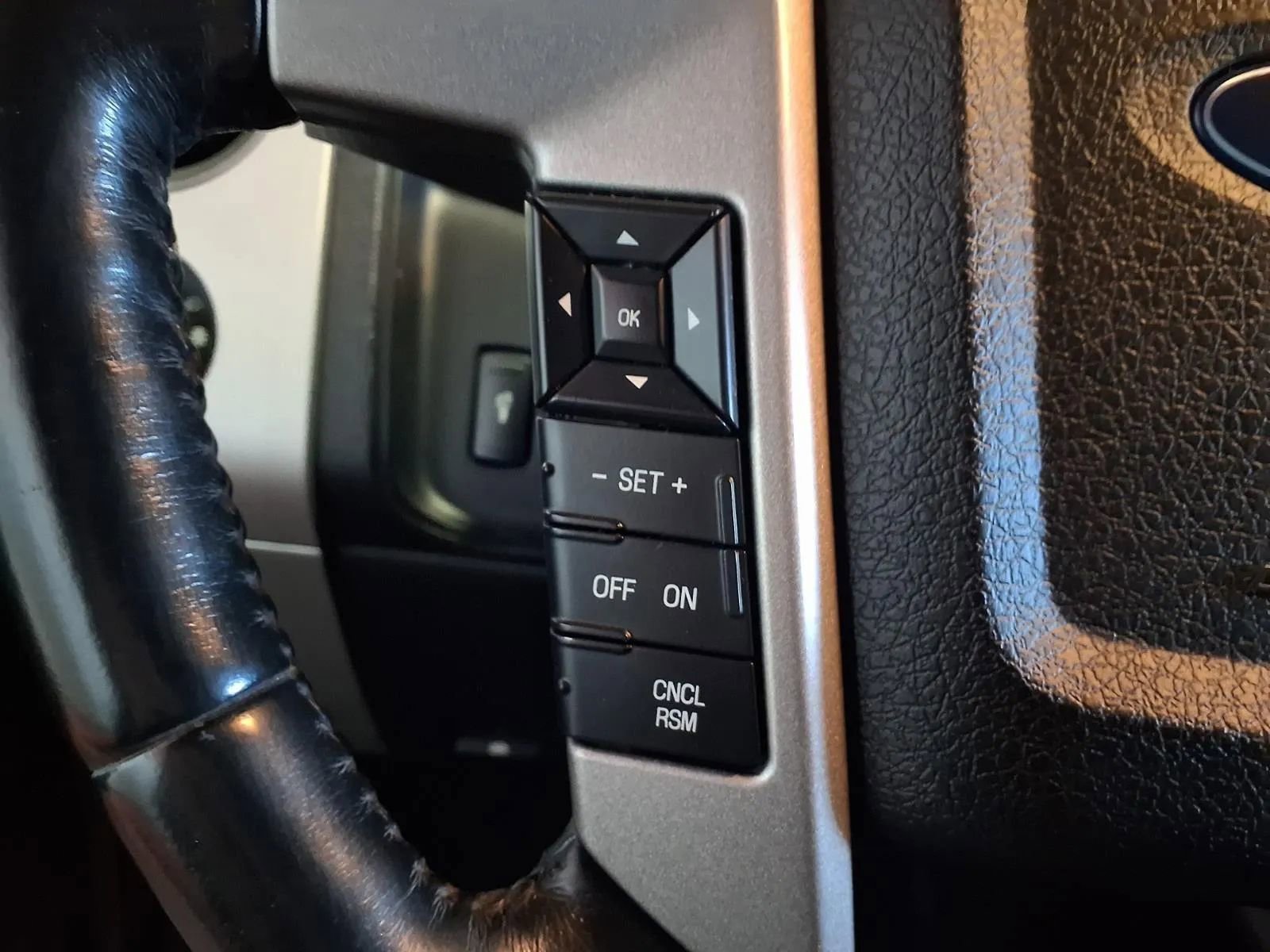 Used 2017 Ford Expedition EL Limited AWD/4WD image 28