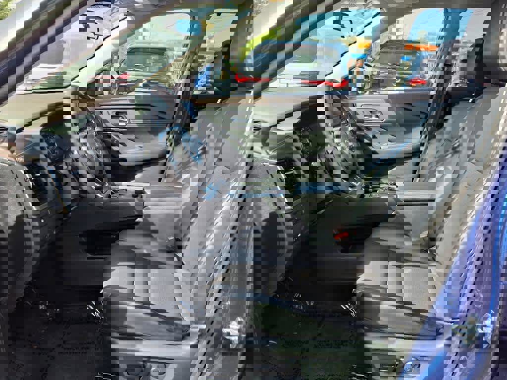 Used 2022 Nissan Rogue SV w/ SV Premium Package image 11