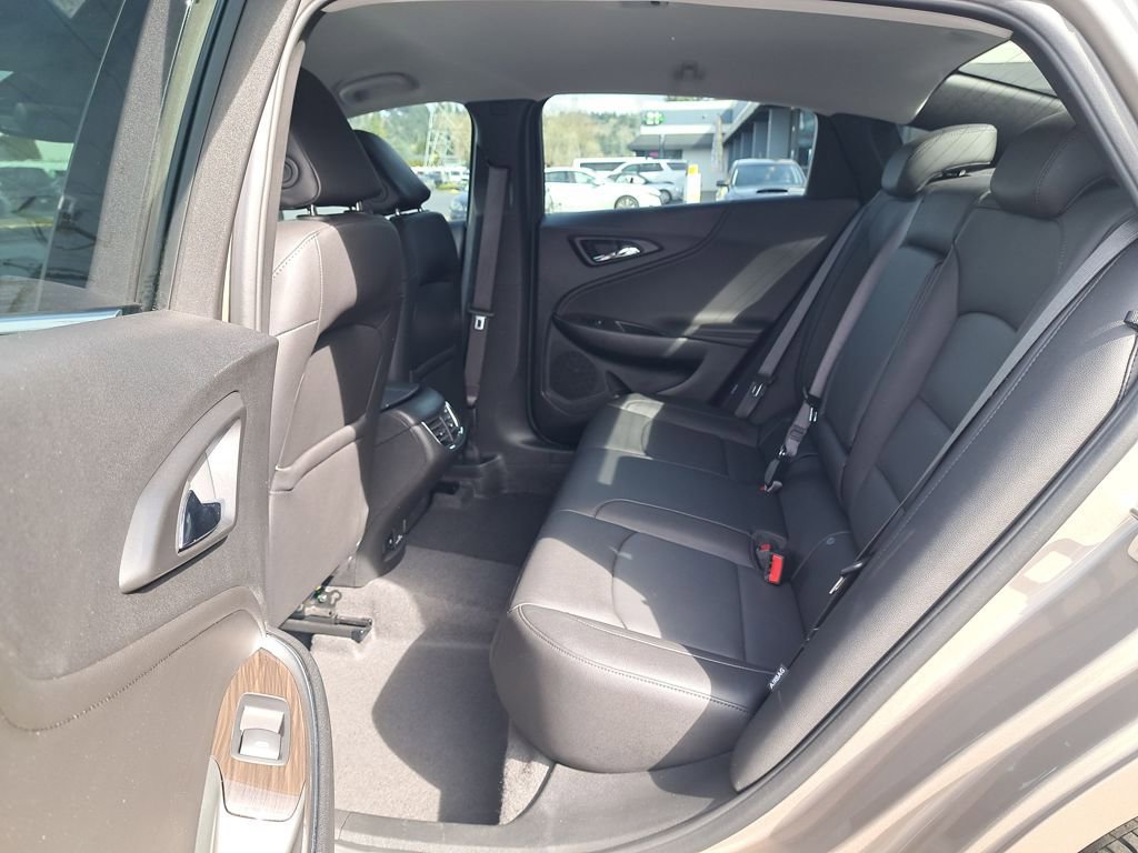 Used 2024 Chevrolet Malibu LT FWD image 13