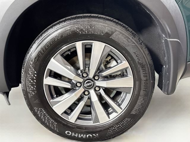 Certified 2023 Nissan Pathfinder SL w/ Lighting Package (N92) image 32