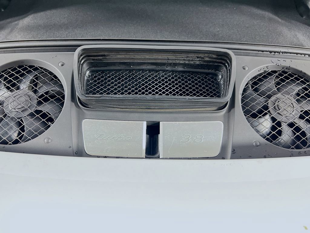 Certified 2016 Porsche 911 Turbo image 30