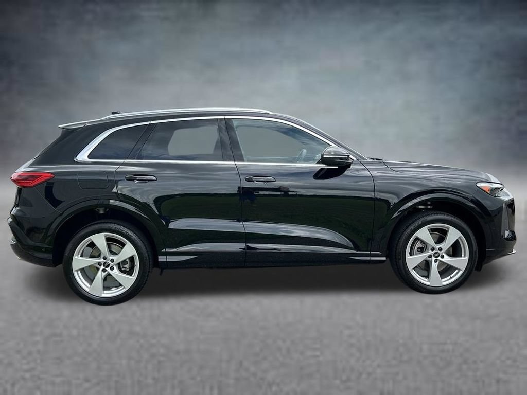 Used 2025 Audi Q5 Premium Plus AWD/4WD image 6