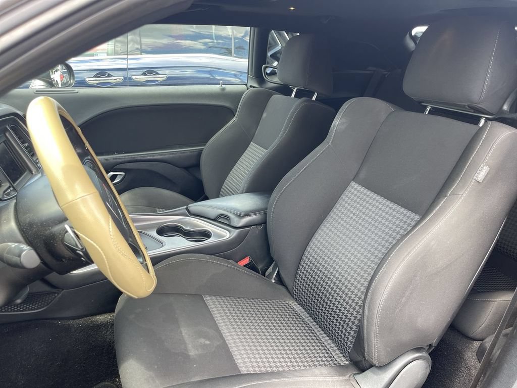 Used 2020 Dodge Challenger GT w/ Blacktop Package AWD/4WD image 8
