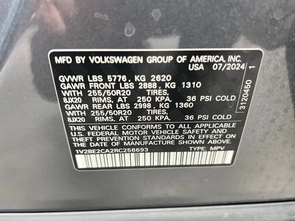 Used 2024 Volkswagen Atlas Cross Sport SEL AWD/4WD image 33